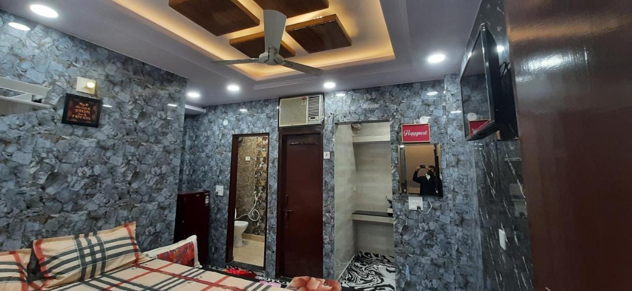 Aggarwal Luxury Room With Private Kitchen Washroom And Balcony Along With Fridge, Ac, Android Tv, Wifi In Main Lajpat Nagar New Delhi Eksteriør bilde